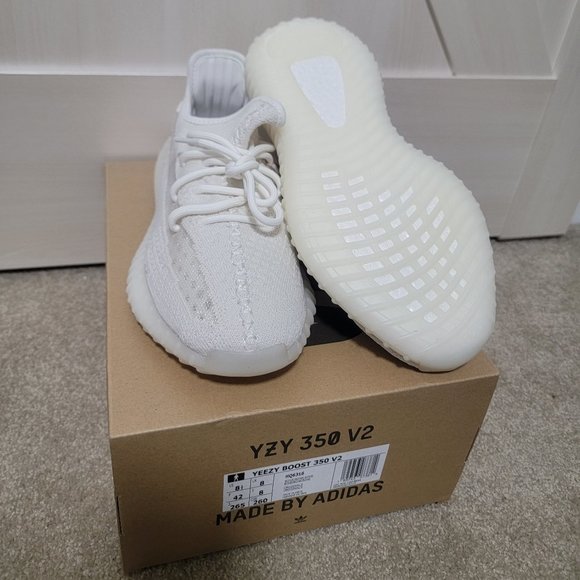 Yeezy Boost 350 V2 Bone - Picture 3 of 4